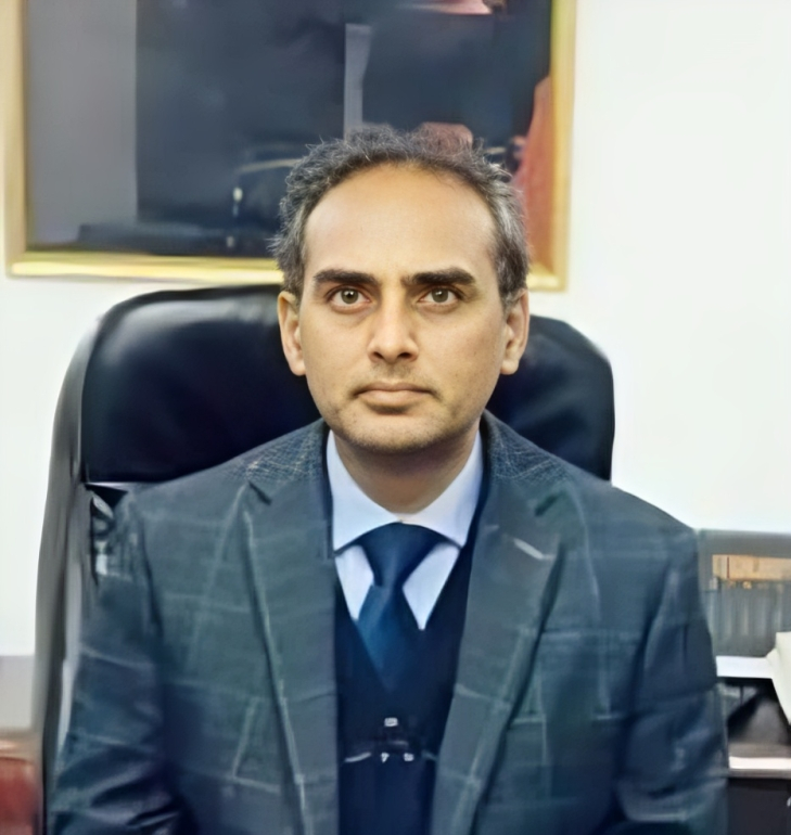 sir naeem Profile pic